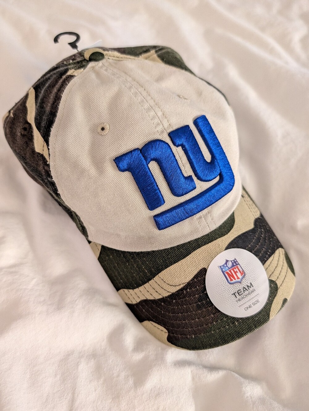 Official NFL Team Merchandise New York Jets Camo Adjustable Baseball Style Hat